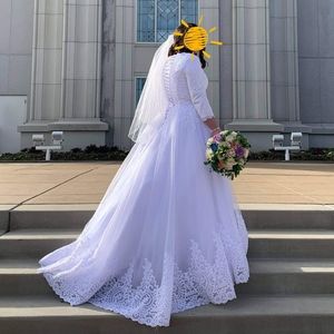 Ballgown wedding dress